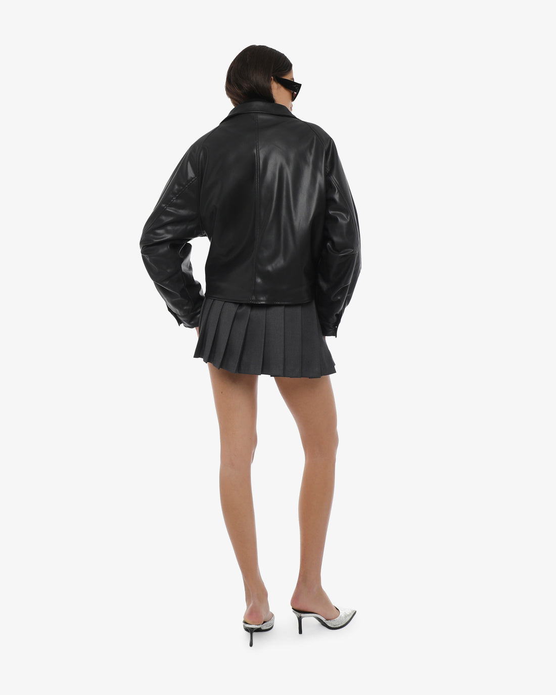 Giacca in ecopelle con zip e tasconi