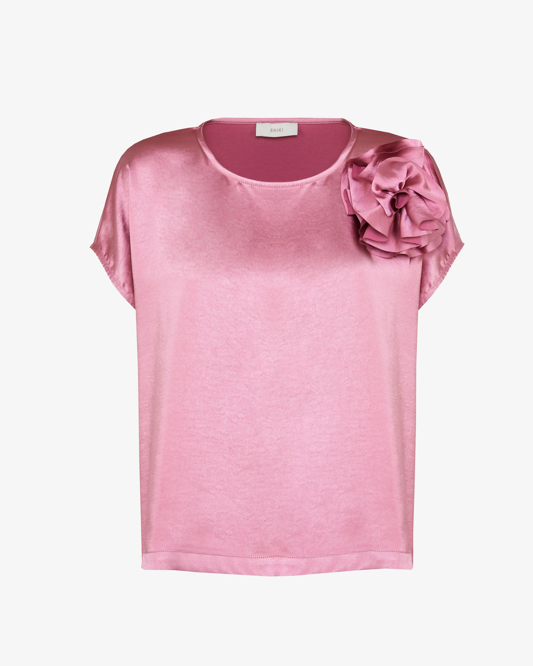 T-shirt con maxi applicazione sulla spalla