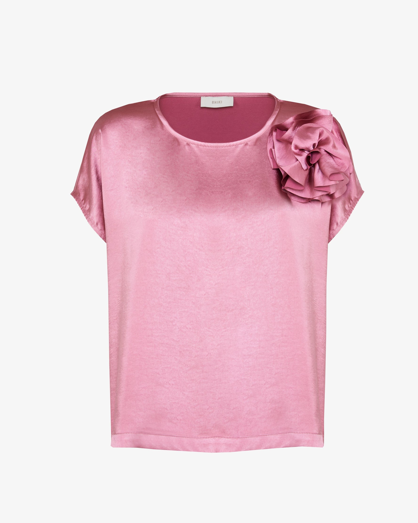 T-shirt con maxi applicazione sulla spalla
