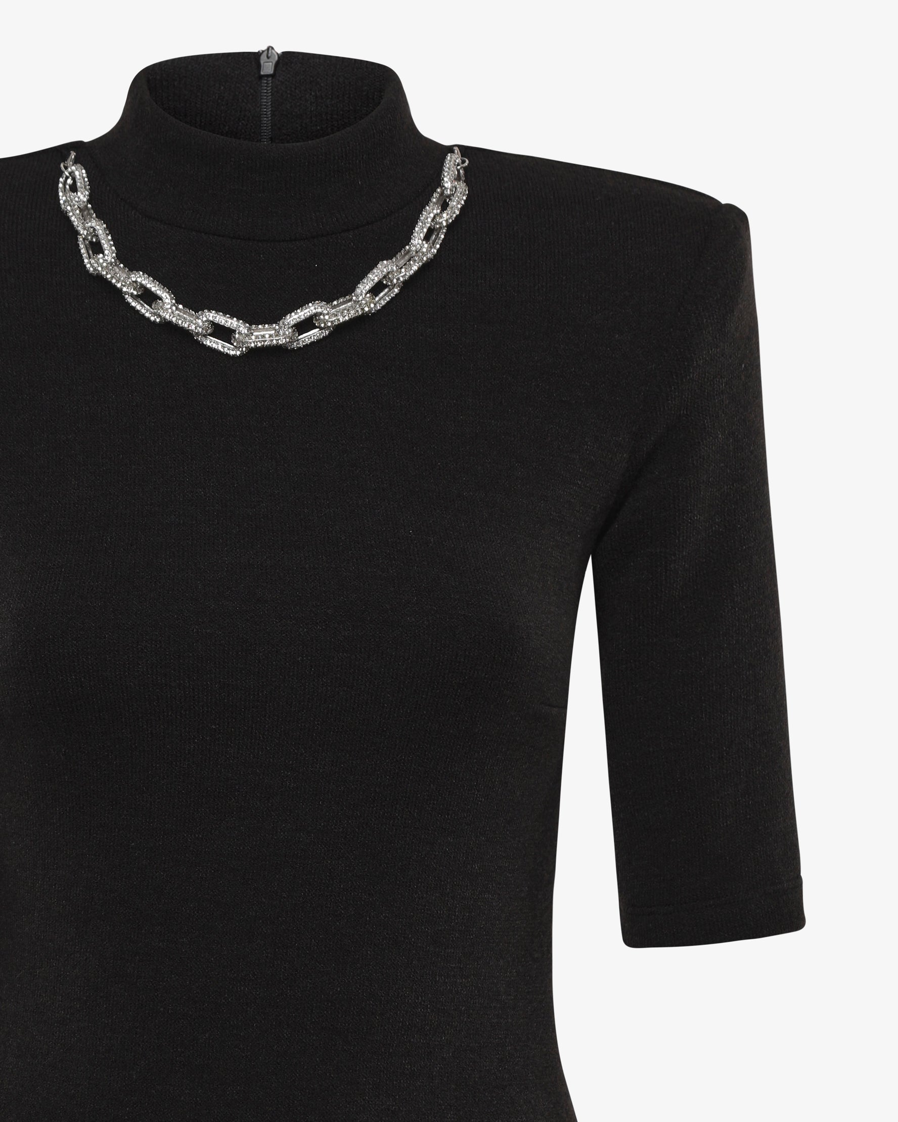 Abito midi in maglia mezzo collo con collana